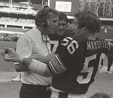 Dan Radakovich coached football for 48 years before retiring in 2008. (George Gojkovich/Getty Images)